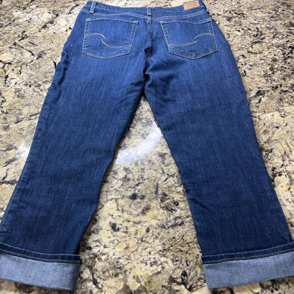 Size 29 Signature Levi Strauss Mid Rise Capri Women’s Denim Jeans Blue NO TAGS - Picture 9 of 12